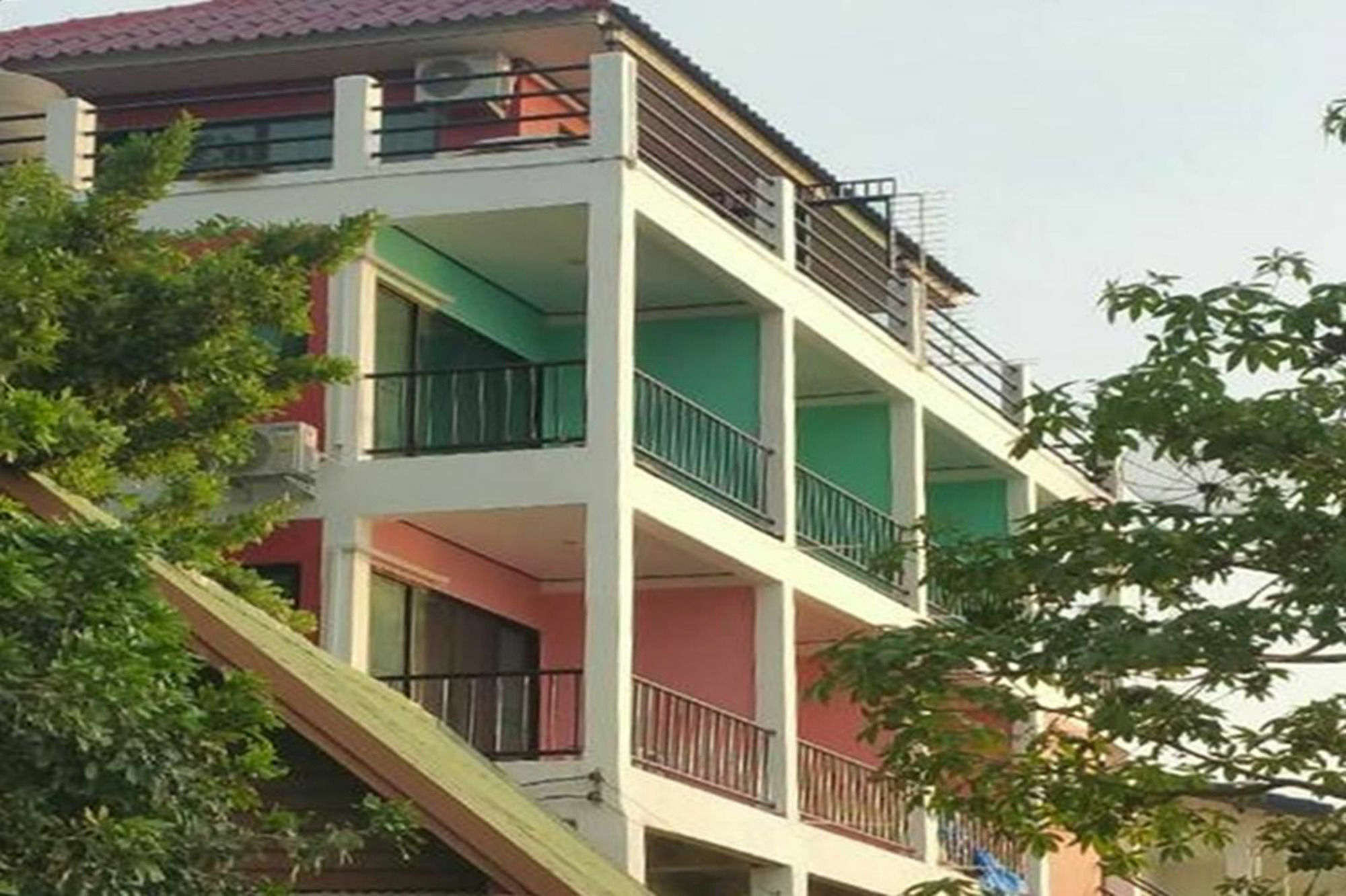 Ocean View Resort - Koh Sichang Exterior photo